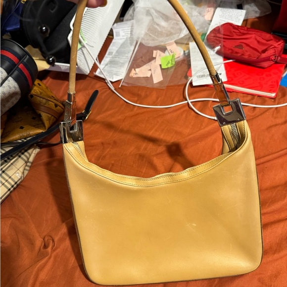 Gucci Tan Leather Shoulder Bag - Picture 1 of 12